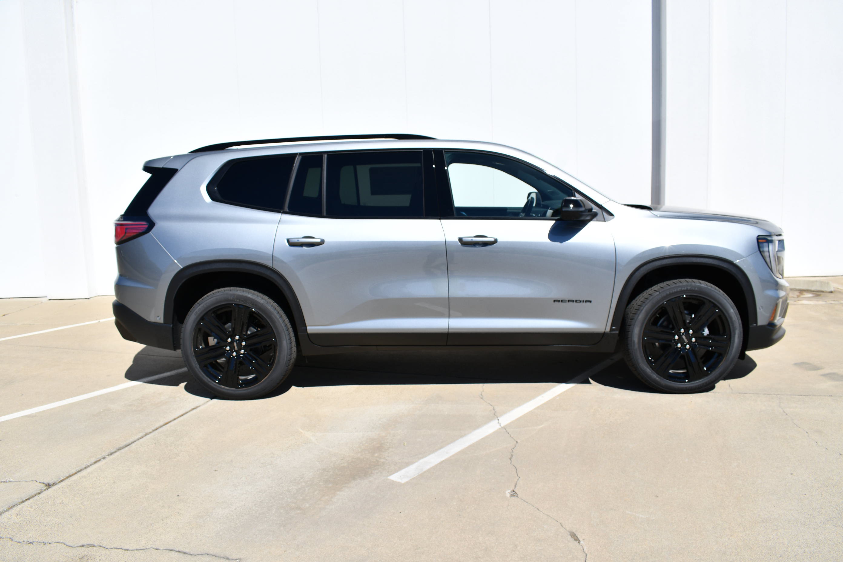 New 2027 GMC Acadia Elevation w/ Super Cruise Package FWD image 4