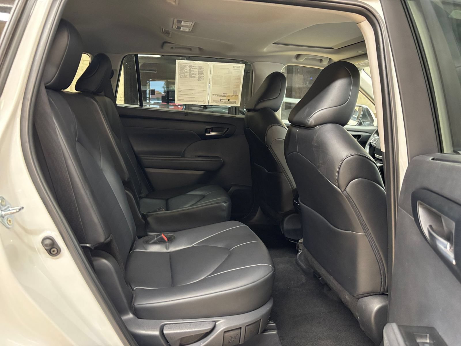 Used 2026 Toyota Highlander XLE AWD/4WD image 26
