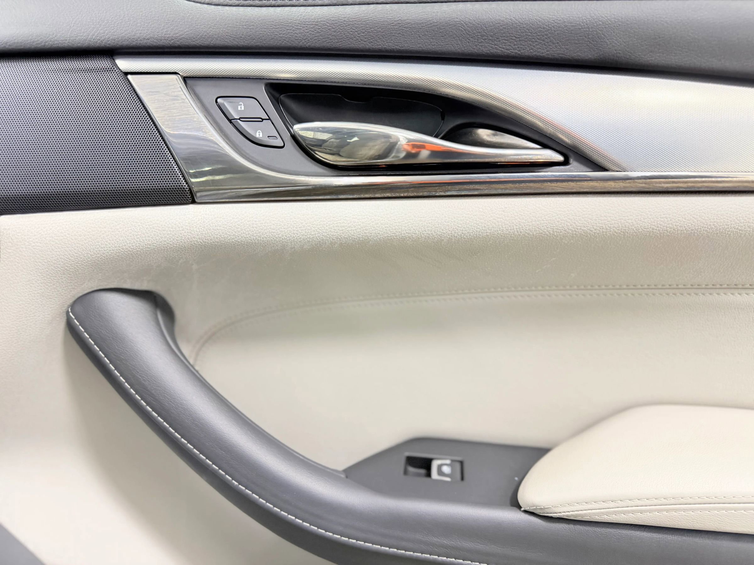 Used 2017 Cadillac CTS Luxury image 27