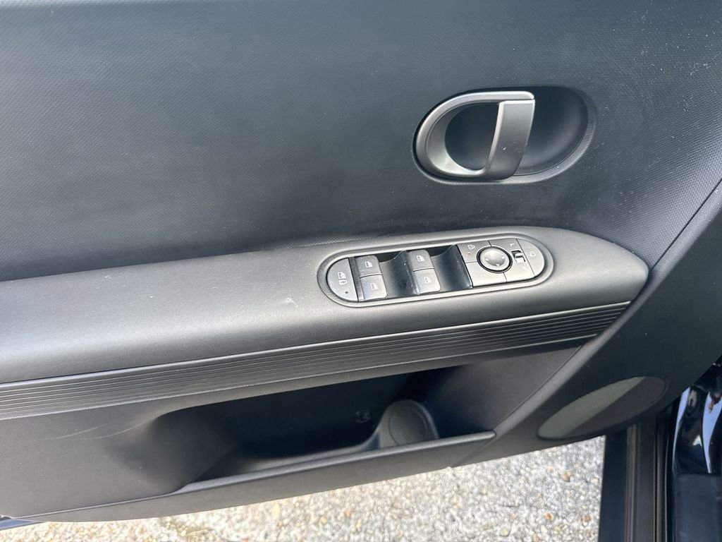 Used 2025 Hyundai Ioniq 5 SEL image 15