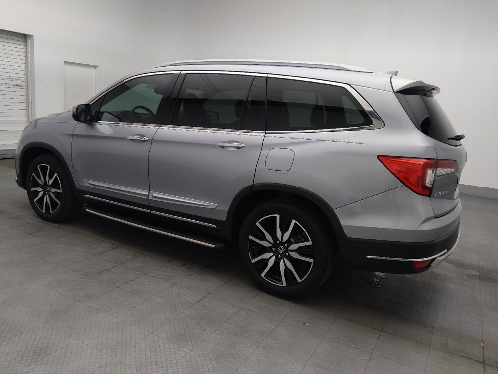 Used 2019 Honda Pilot Touring image 3