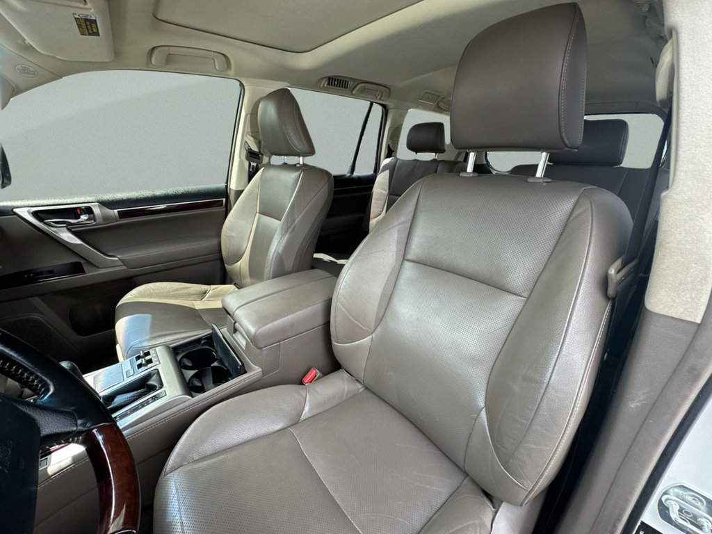 Used 2018 Lexus GX 460 Premium AWD/4WD image 22