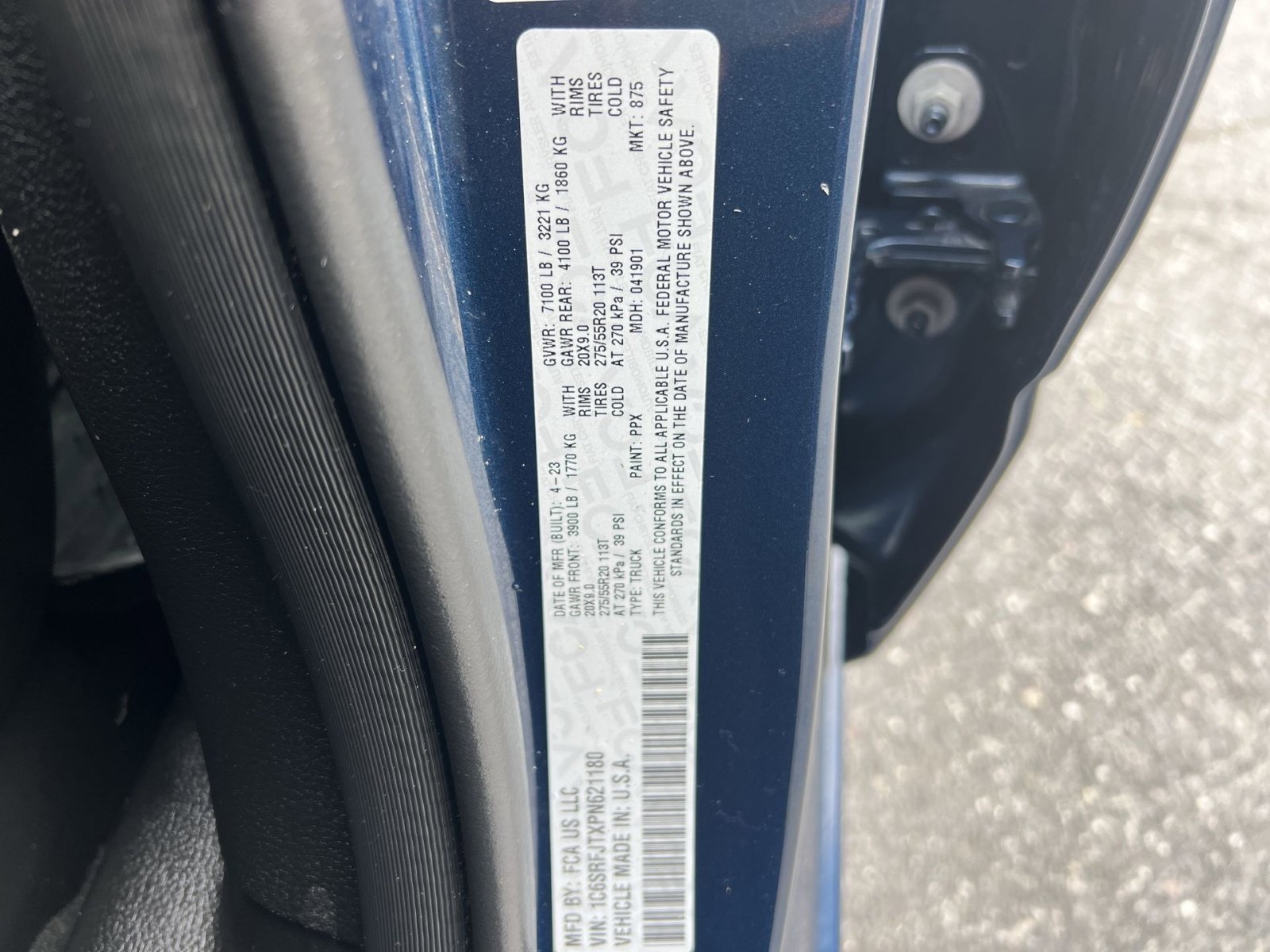 Used 2023 RAM 1500 Laramie AWD/4WD image 29