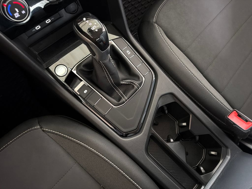 Used 2023 Volkswagen Taos SE image 24