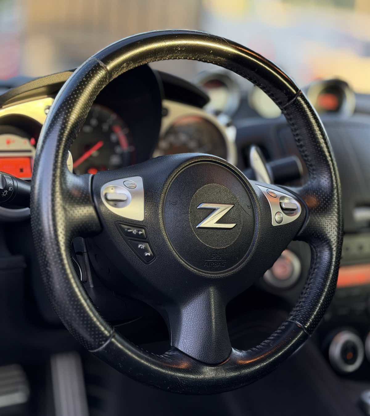 Used 2011 Nissan 370Z Touring w/ Sport Pkg image 20