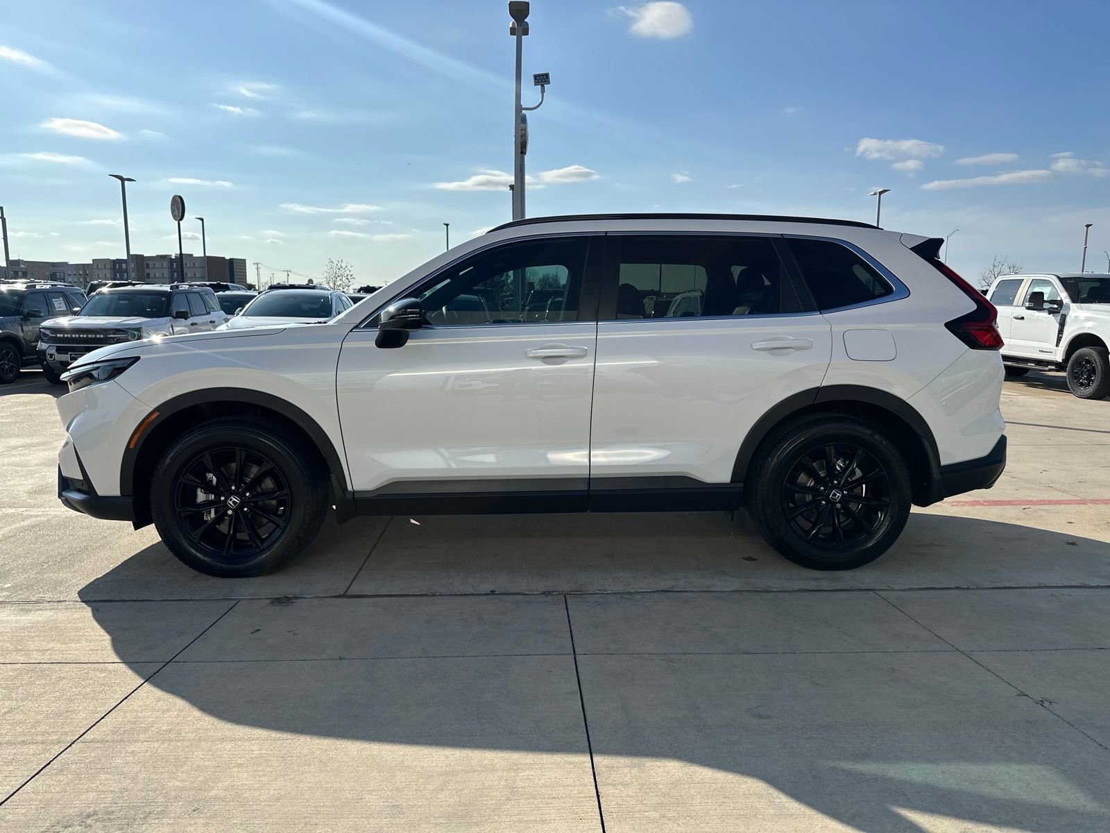 Used 2025 Honda CR-V Sport-L image 2