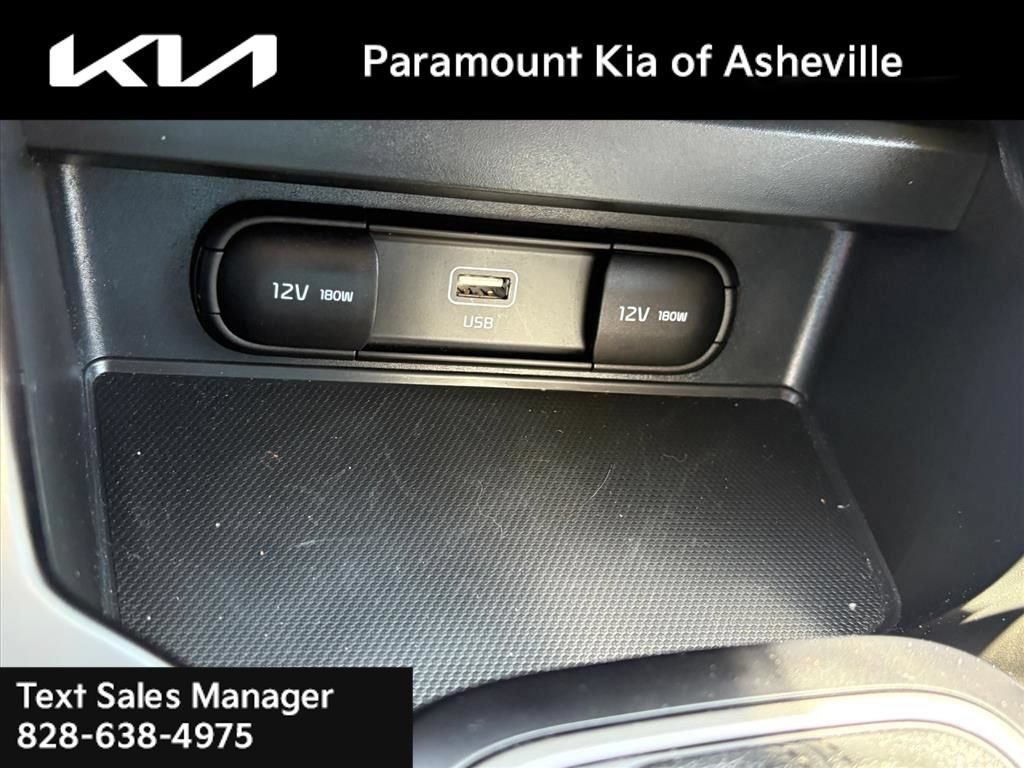 Certified 2023 Kia Soul LX w/ LX Technology Package FWD image 27