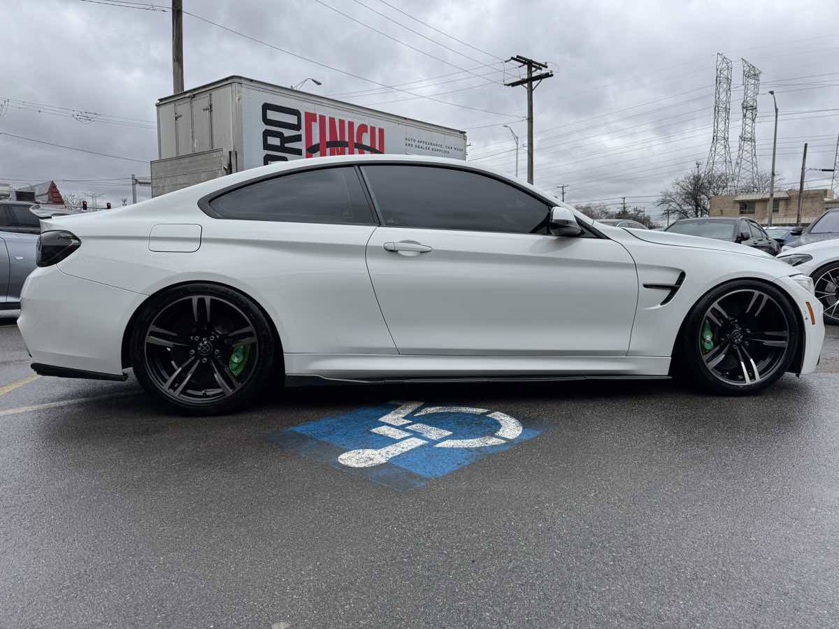 Used 2015 BMW M4 Coupe RWD image 4
