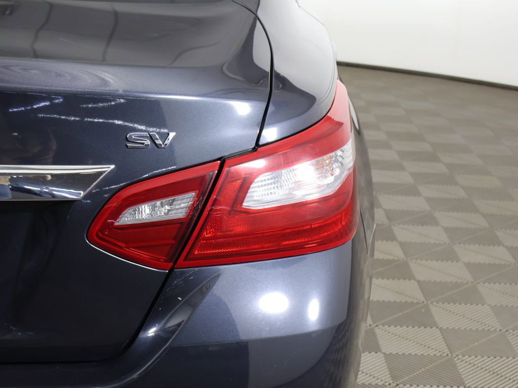 Used 2018 Nissan Altima 2.5 SV image 12