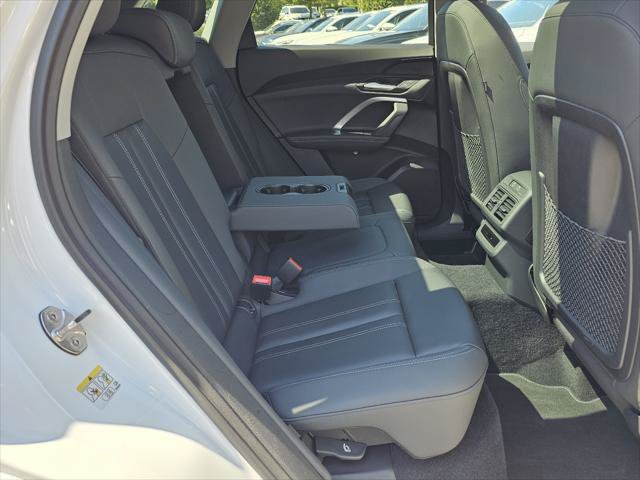 Certified 2025 Audi Q5 Premium w/ Convenience Package AWD/4WD image 6