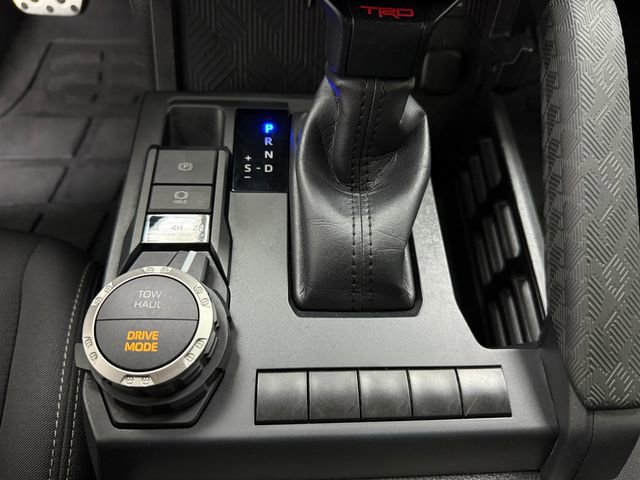 Used 2024 Toyota Tacoma TRD Sport AWD/4WD image 21