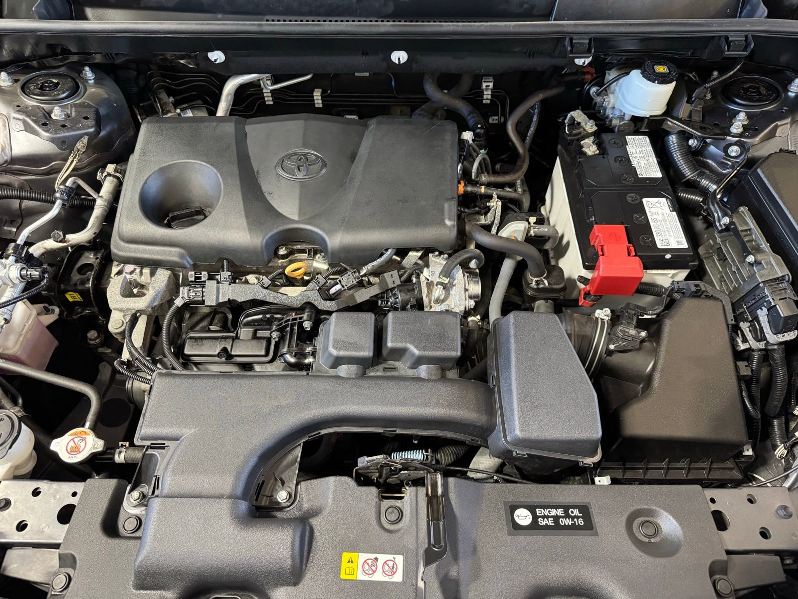 Used 2022 Toyota RAV4 XLE AWD/4WD image 47