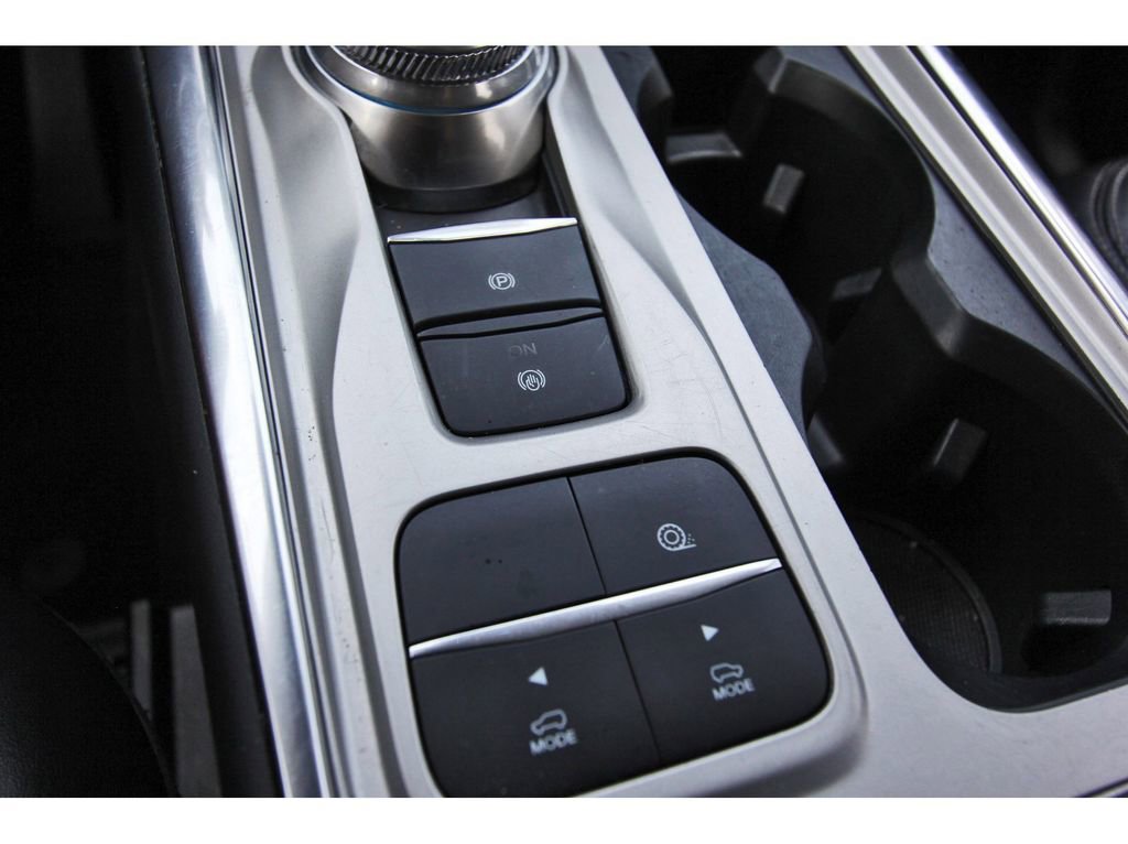 Used 2022 Ford Explorer XLT w/ Equipment Group 202A image 26