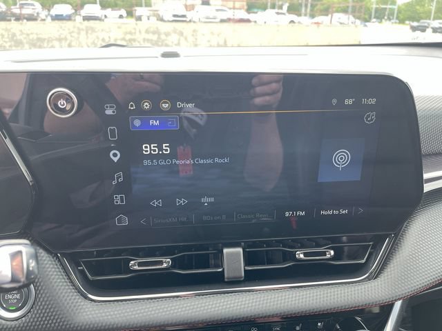 Used 2025 Chevrolet Equinox RS w/ Safety and Technology Package AWD/4WD image 19