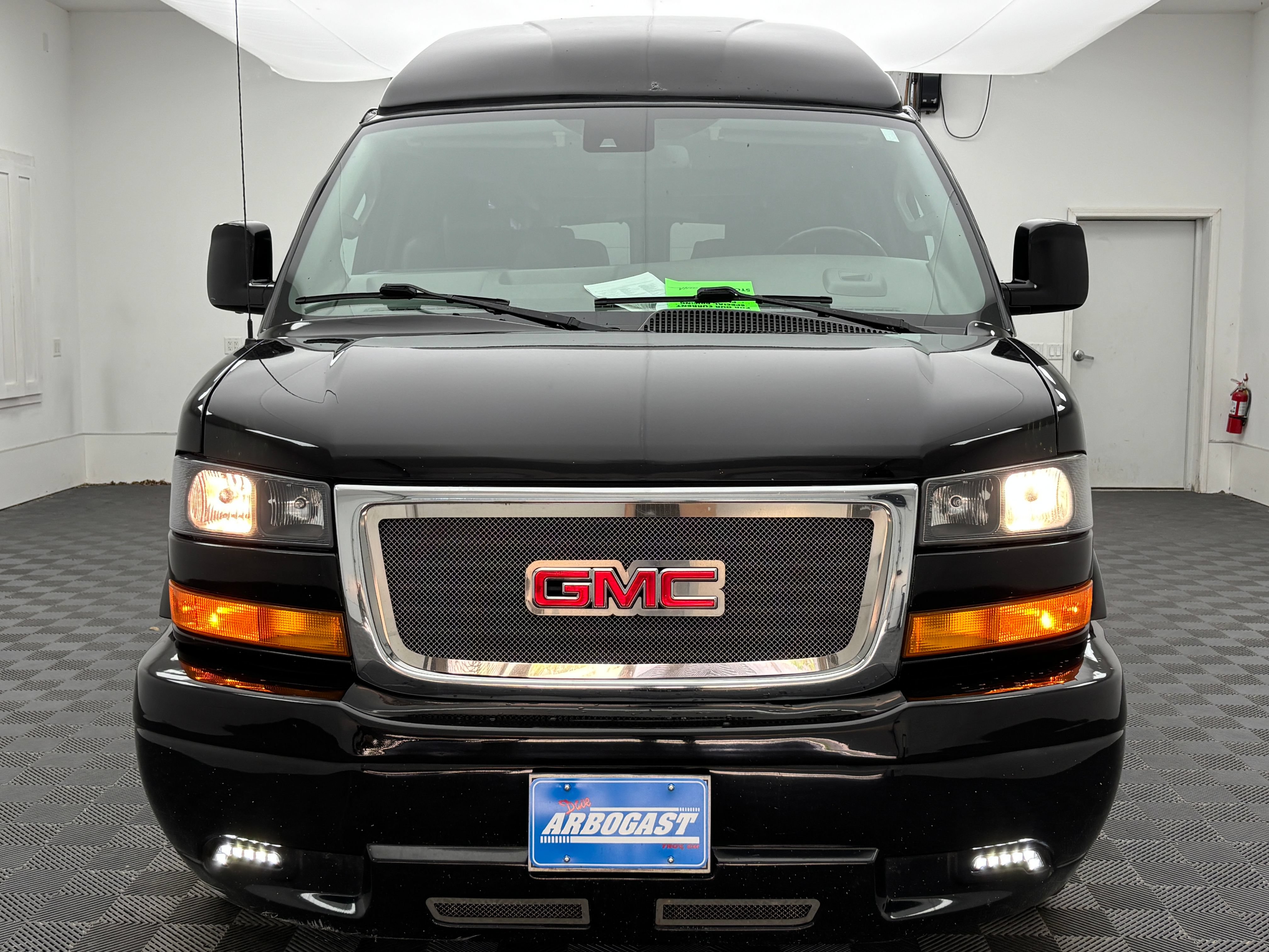 Used 2020 GMC Savana 2500 Extended w/ Enhanced Convenience Package RWD image 5