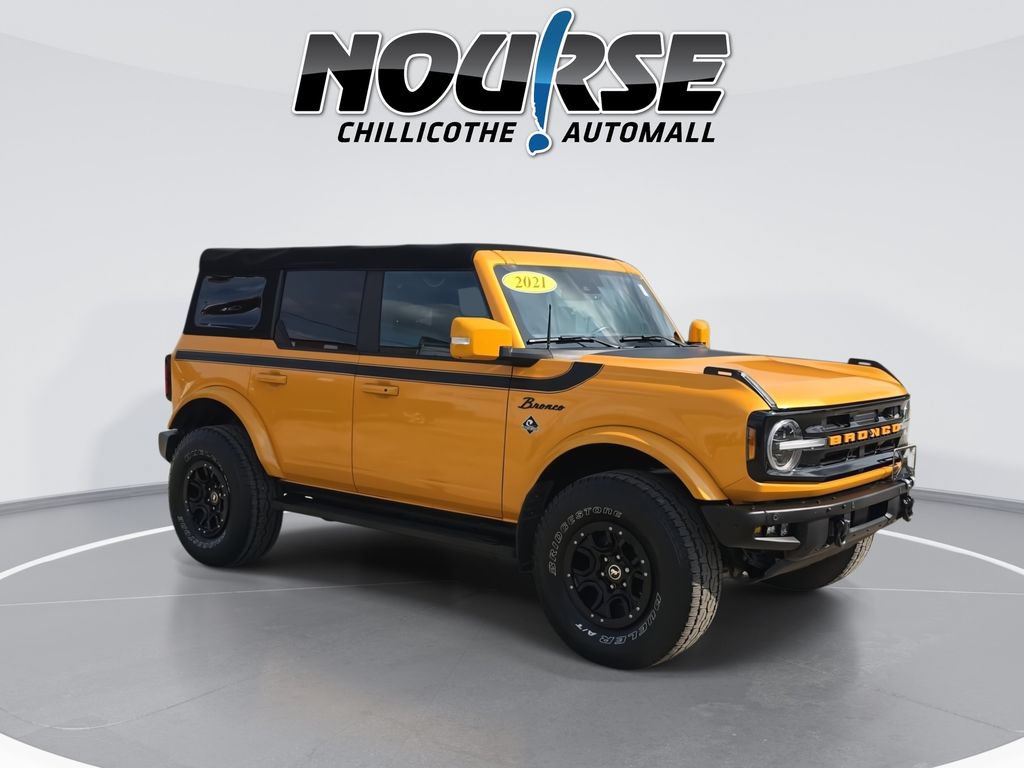 Used 2021 Ford Bronco Outer Banks w/ Sasquatch Package AWD/4WD image 2