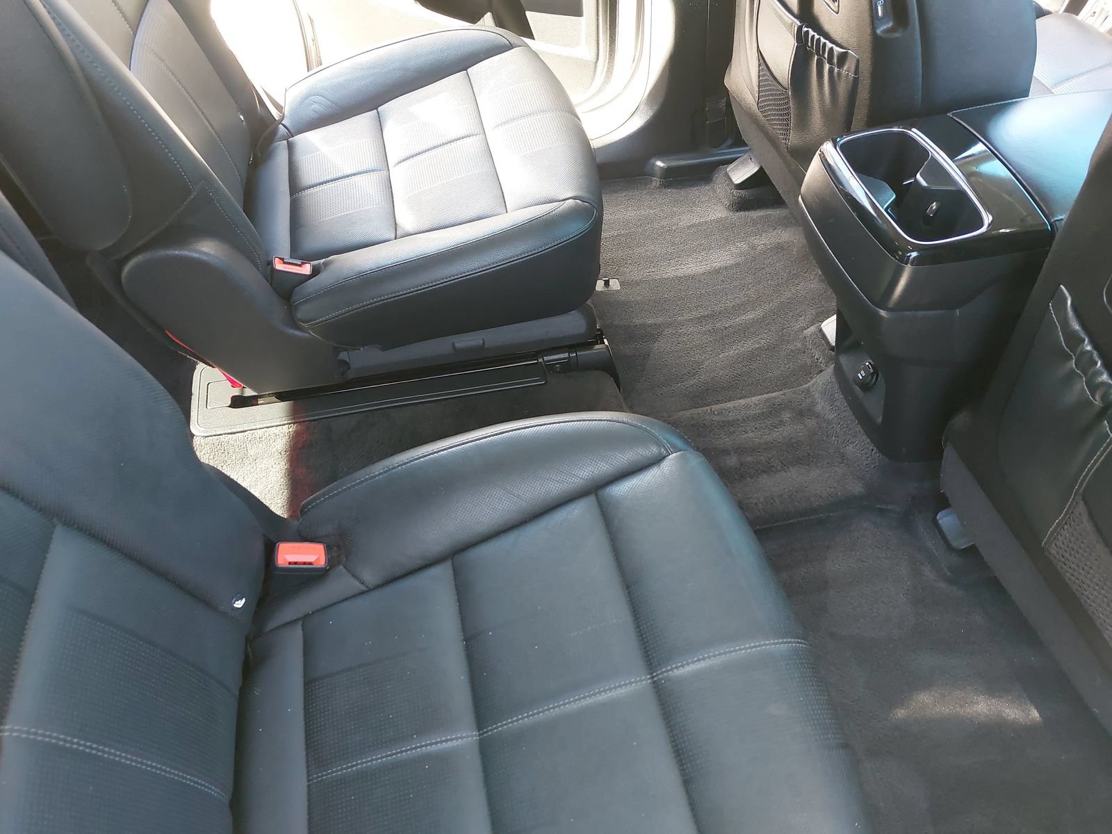 Used 2021 Kia Telluride SX w/ Towing Package FWD image 11