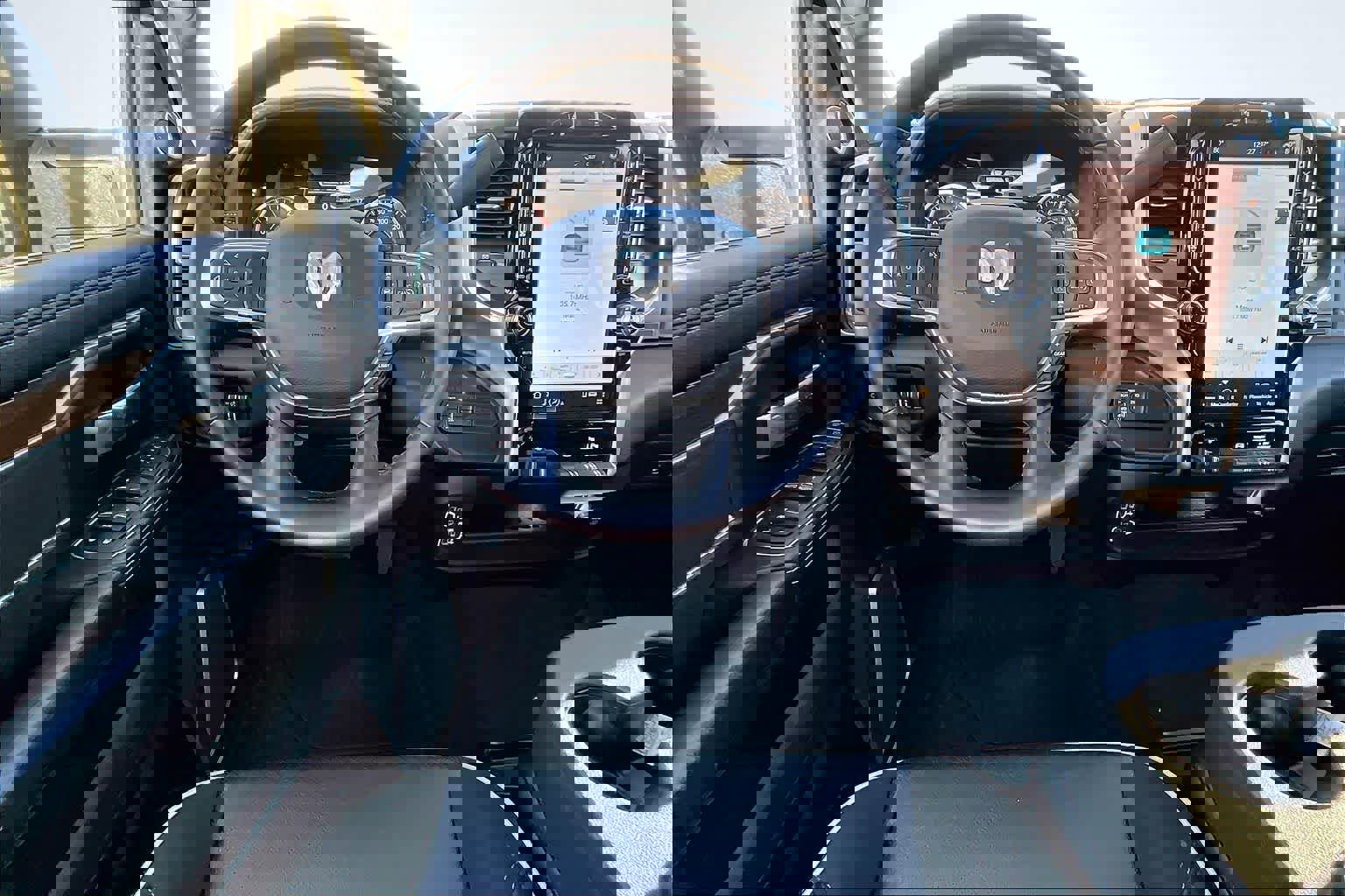 Used 2024 RAM 2500 Laramie w/ Safety Group image 15