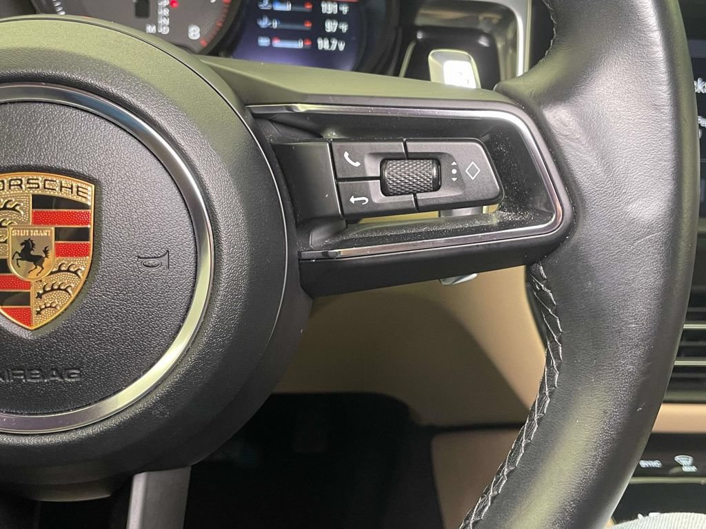Certified 2023 Porsche Macan AWD/4WD image 40