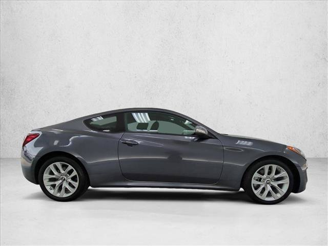 Used 2016 Hyundai Genesis 3.8 RWD video 4