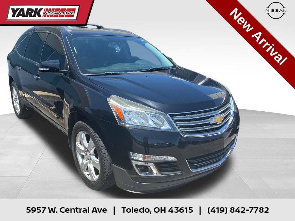 Used 2017 Chevrolet Traverse LT w/ Style and Technology Package FWD image 1