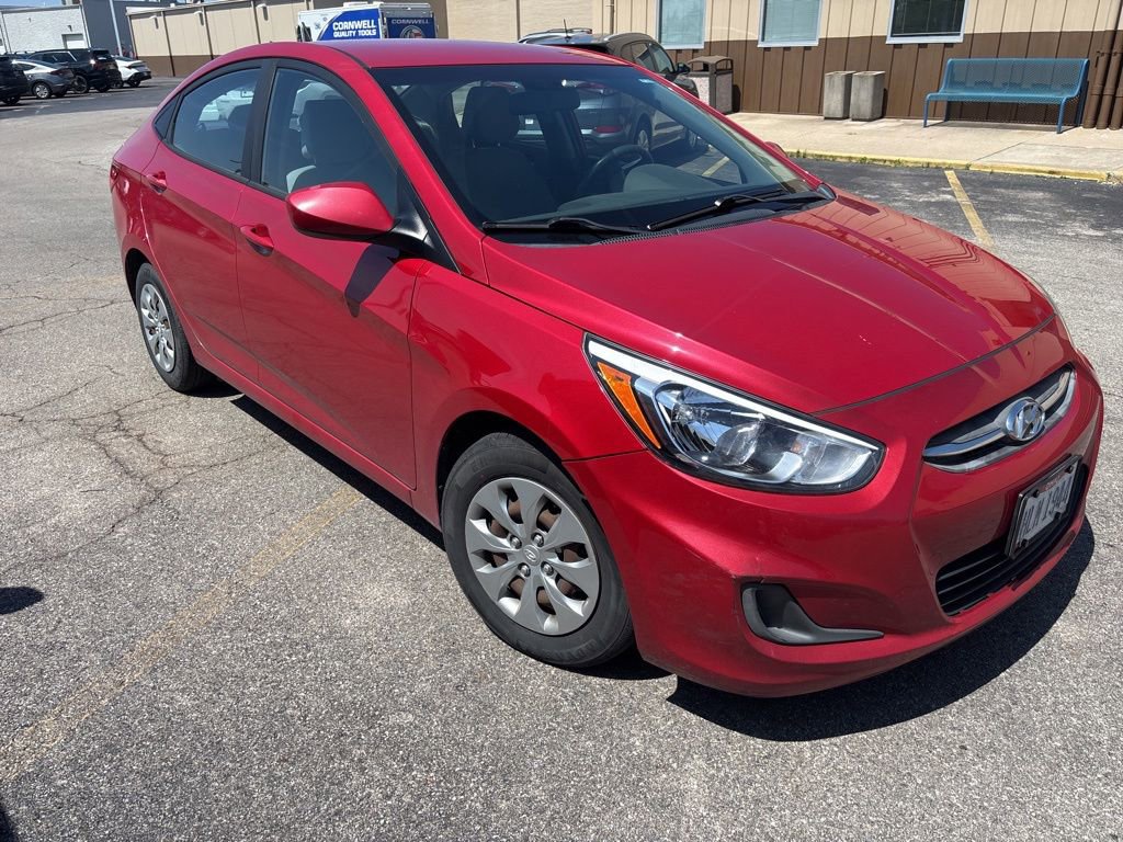 Used 2017 Hyundai Accent SE FWD image 1