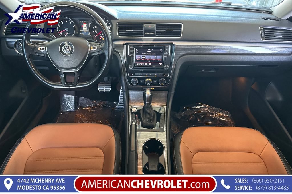 Used 2018 Volkswagen Passat 3.6 SEL Premium FWD image 17