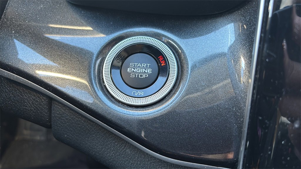 Used 2021 Jeep Grand Cherokee L Laredo w/ Luxury Tech Group I image 15