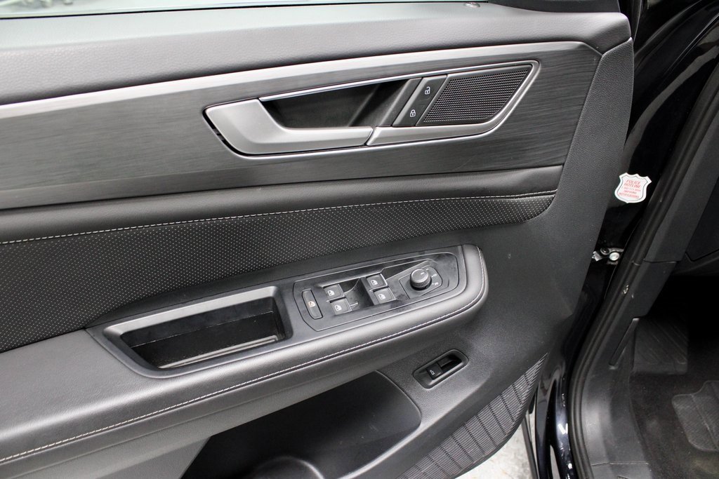 Used 2025 Volkswagen Atlas Cross Sport SE image 21