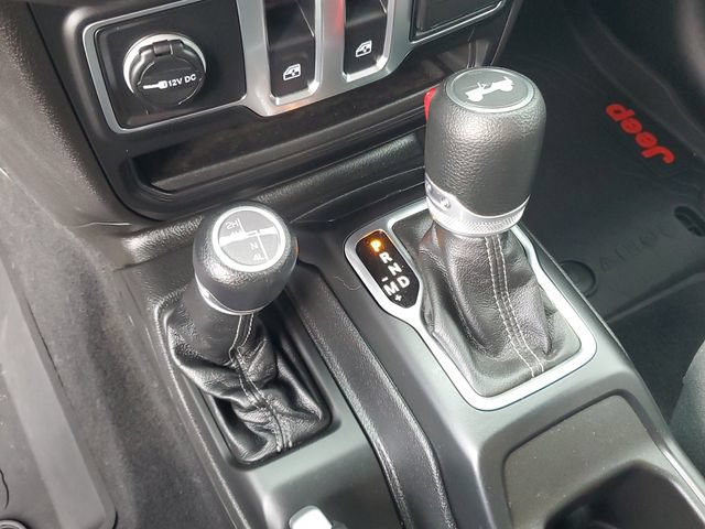 Used 2025 Jeep Wrangler Sport AWD/4WD image 26