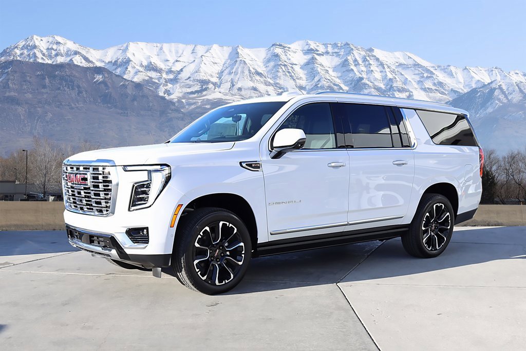 New 2026 GMC Yukon XL Denali w/ Denali Reserve Package image 2