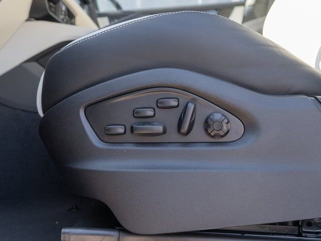 New 2026 Porsche Cayenne GTS image 20