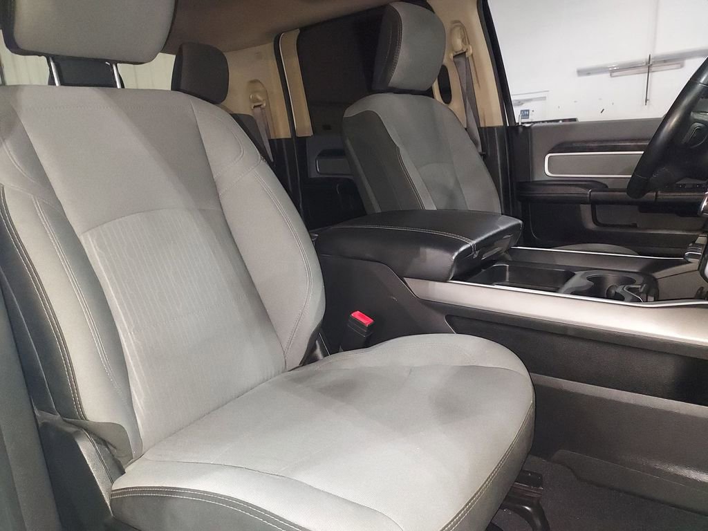 Used 2019 RAM 3500 Big Horn AWD/4WD image 29