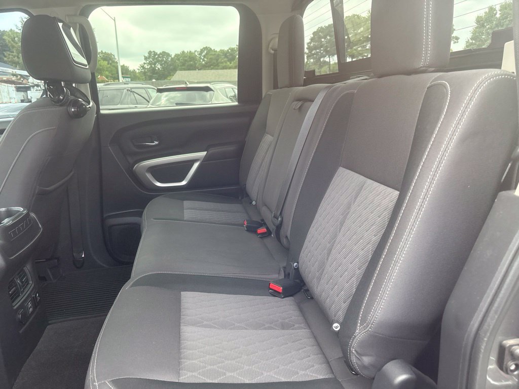 Used 2021 Nissan Titan SV w/ SV Convenience Package AWD/4WD image 31