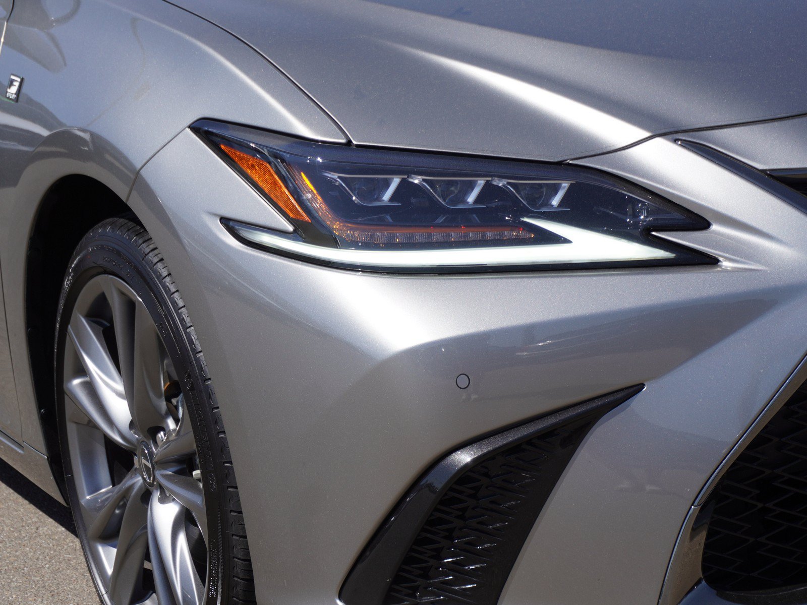 Used 2021 Lexus ES 350 F Sport w/ Accessory Package 2 FWD image 3
