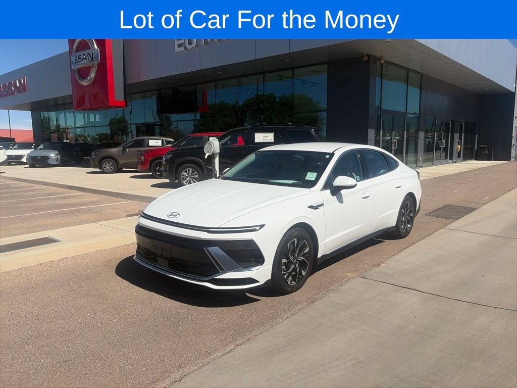 Used 2024 Hyundai Sonata SEL FWD image 1