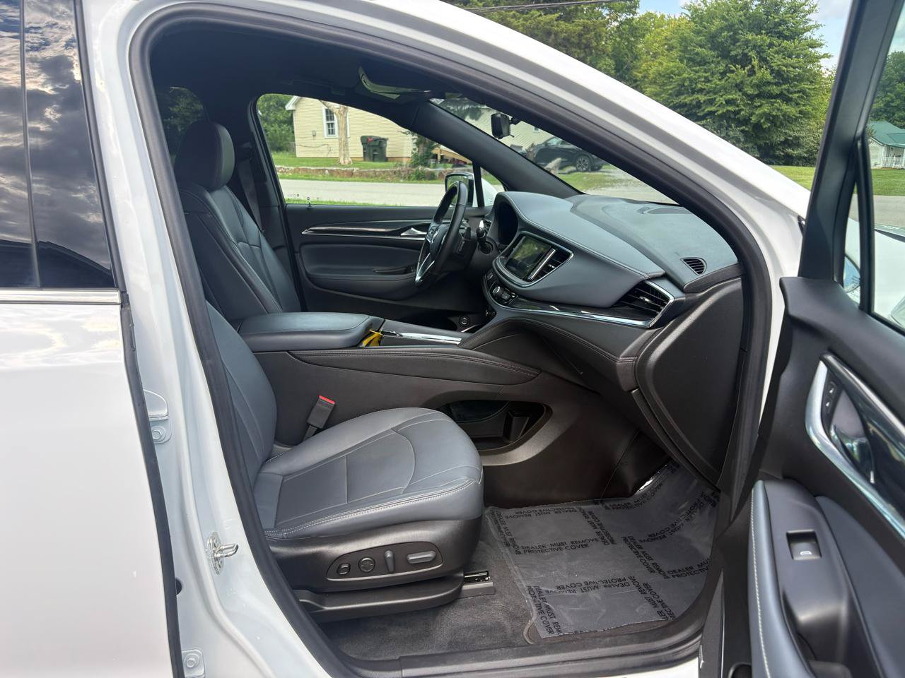 Used 2022 Buick Enclave Premium FWD image 29