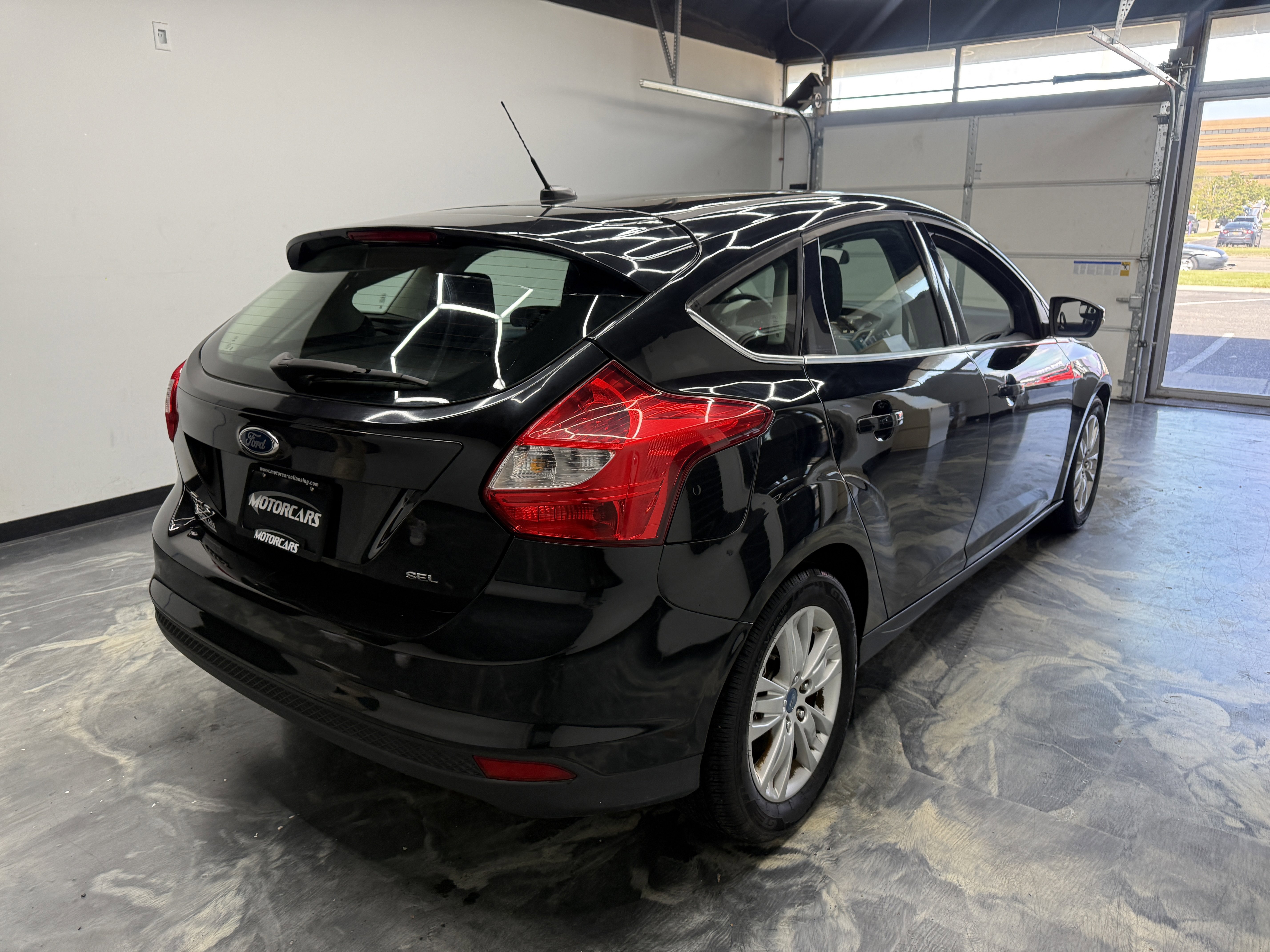 Used 2012 Ford Focus SEL FWD image 4