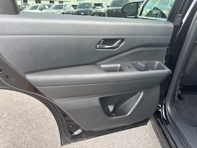 Used 2026 Nissan Pathfinder SV AWD/4WD image 23