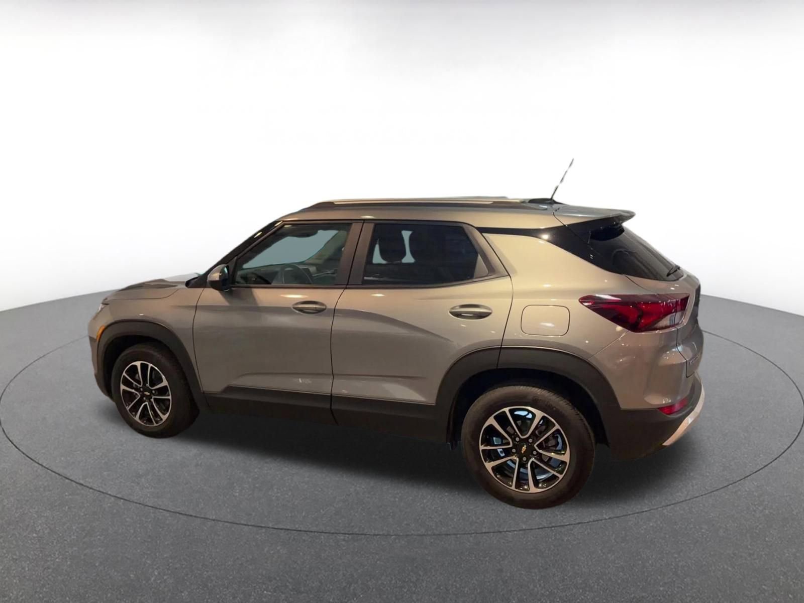 Used 2025 Chevrolet TrailBlazer LT image 10