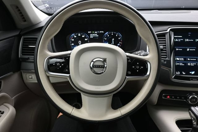 Used 2020 Volvo XC90 T6 Momentum w/ Protection Package Premier AWD/4WD image 23