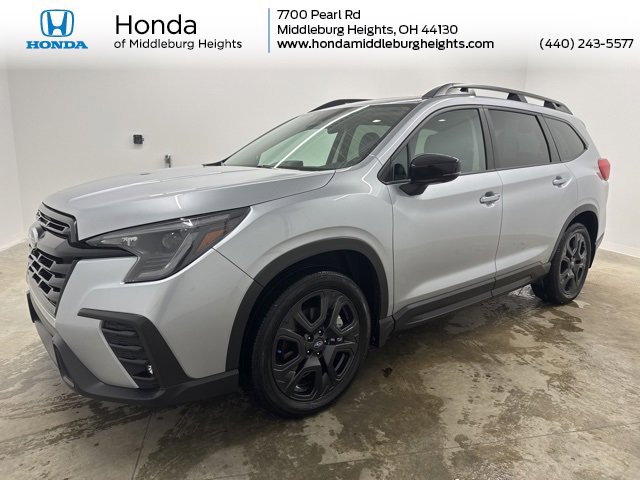 Used 2025 Subaru Ascent Bronze Edition w/ Onyx Package image 1