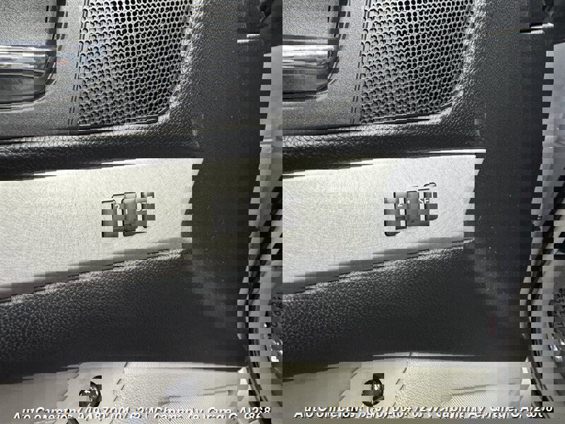 Used 2009 INFINITI G37 Journey w/ Premium Pkg image 22