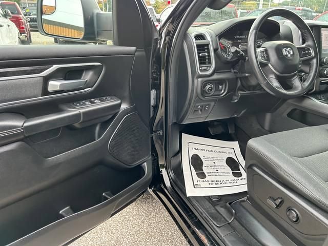 Used 2022 RAM 1500 Big Horn AWD/4WD image 9