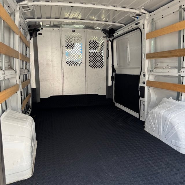 Used 2025 RAM ProMaster 2500 w/ U-Haul Equipment Group FWD image 12