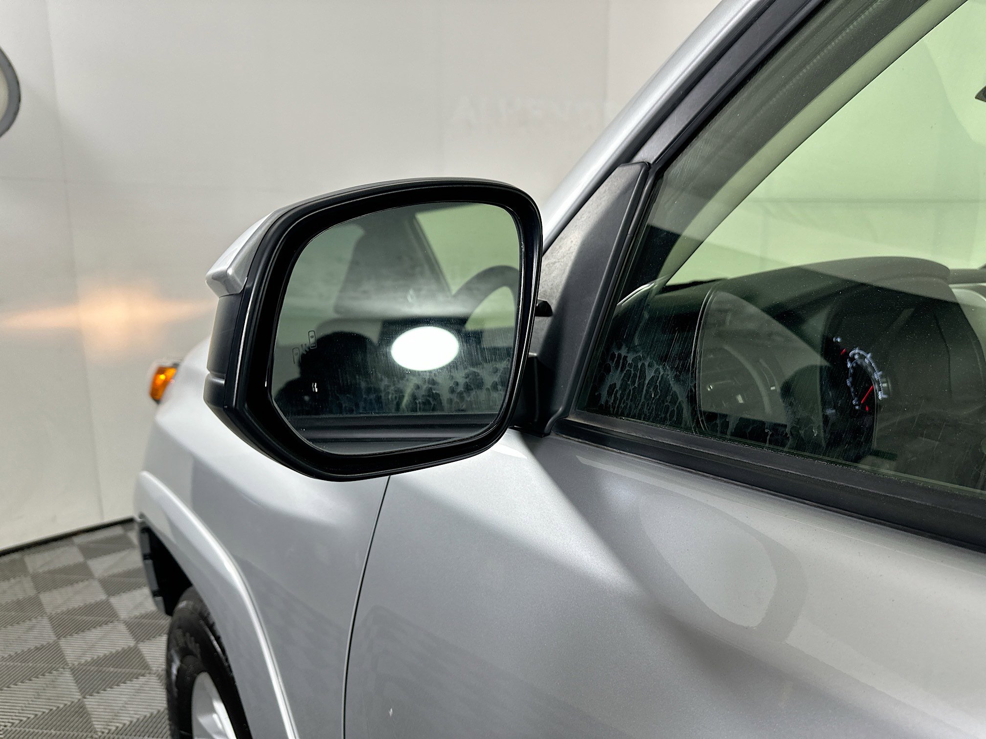 Used 2024 Toyota 4Runner SR5 AWD/4WD image 10