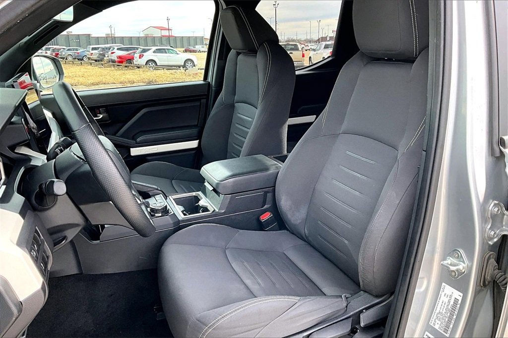 Used 2024 Toyota Tacoma TRD Off-Road image 21