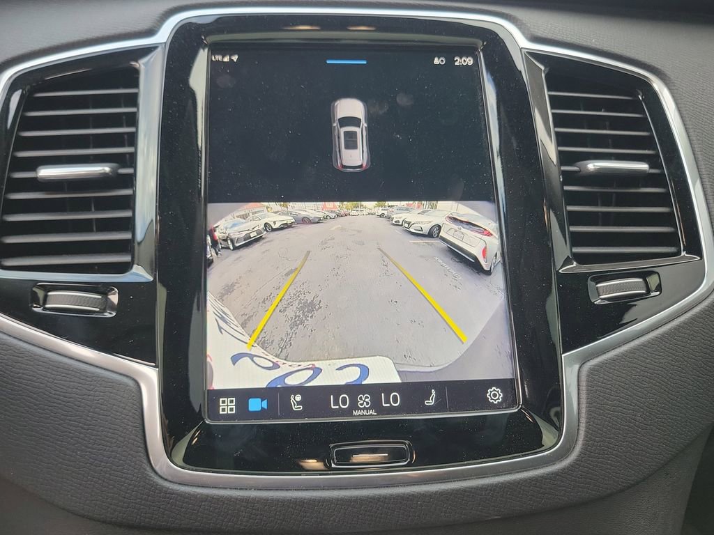 Used 2024 Volvo XC90 B5 Plus w/ Protection Package Premier image 28