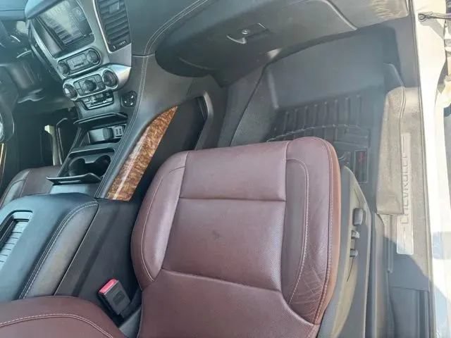 Used 2019 Chevrolet Suburban Premier w/ Premier Plus Edition AWD/4WD image 15