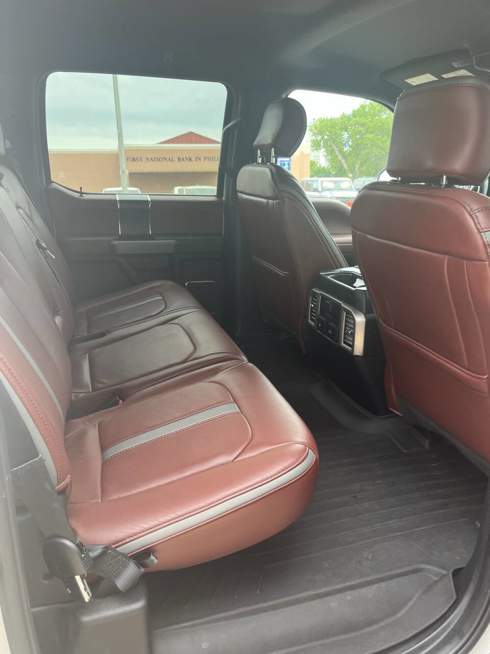 Used 2019 Ford F150 Platinum w/ Equipment Group 701A Luxury image 5